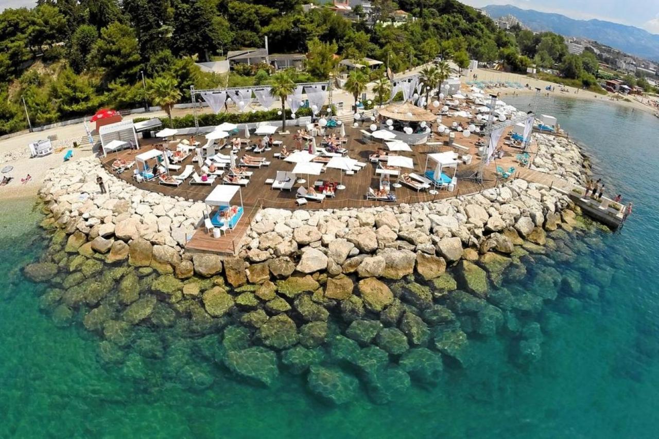 Near Beach Apartment Reno With Private Parking Split Eksteriør bilde