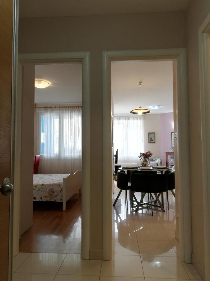 Near Beach Apartment Reno With Private Parking Split Eksteriør bilde