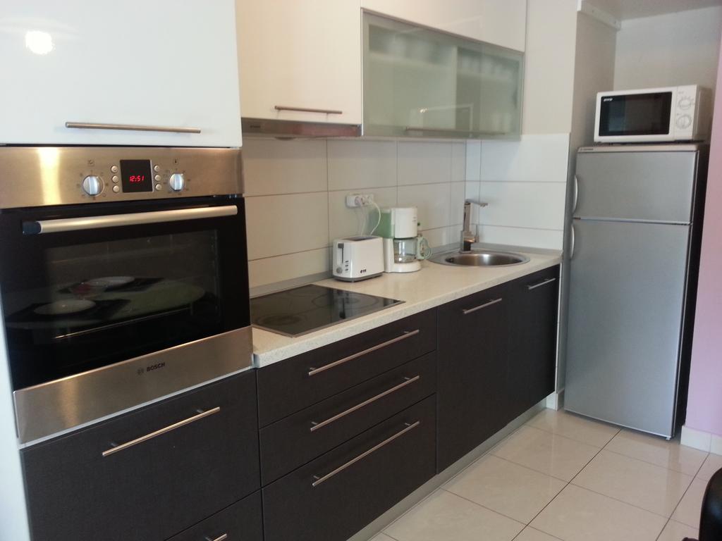 Near Beach Apartment Reno With Private Parking Split Eksteriør bilde